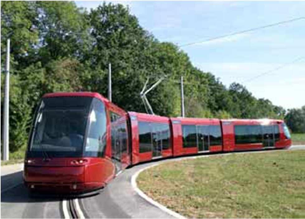 2.2.1 Lastik tekerlekli tramvay Lastik tekerlekle desteklenmiş ve yönlendirilmiş tahta, çelik veya beton bir zeminde, 5-9 araçtan oluşan katarla işletilen sistemdir.