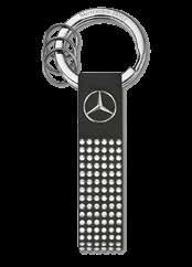 3 boyutlu yıldızlı charm. Swarovski tarafından Mercedes-Benz için üretildi. Yaklaşık toplam uzunluk 19 cm. B6 695 3118.