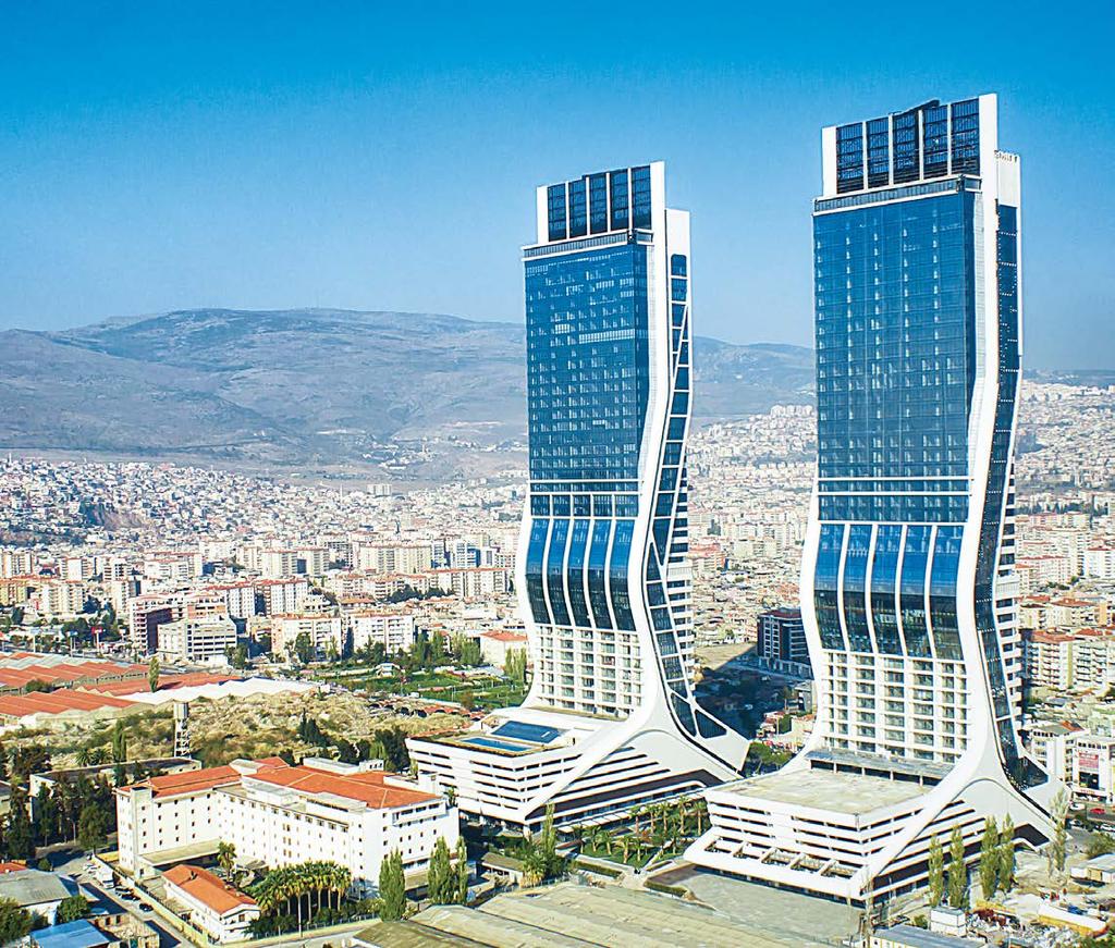 26 FOLKART TOWERS Her iki kulede de konutlarda oturanların konforu düşünülerek 7-17. katlar rezidans, üst katlar ise ofis olarak planlanmıştır. Brüt 3.