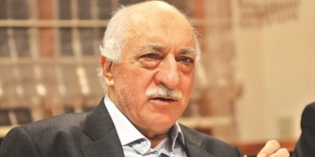 1999 yılında Gülen'i eğitim kitabı yapan MİT, 2004 MGK'da Gülen sunumu yapmış TBMM Komisyonu'na gelen belgelere göre, Alevi öğrencilere cemaat yurtlarında yüzde 10 kontenjan ayrılmış TBMM 15 Temmuz