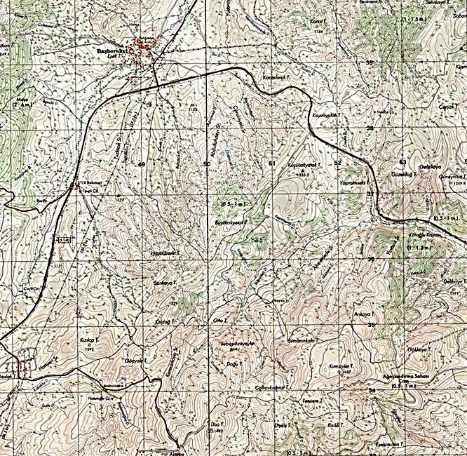 19 4.1. Topografik Yapı AraĢtırma alanının topografyası Harita Genel Komutanlığı na ait 1/25000 ölçekli topografik haritanın değerlendirilmesi ile ve alanda yapılan gözlemlerle ortaya konmuģtur [21].