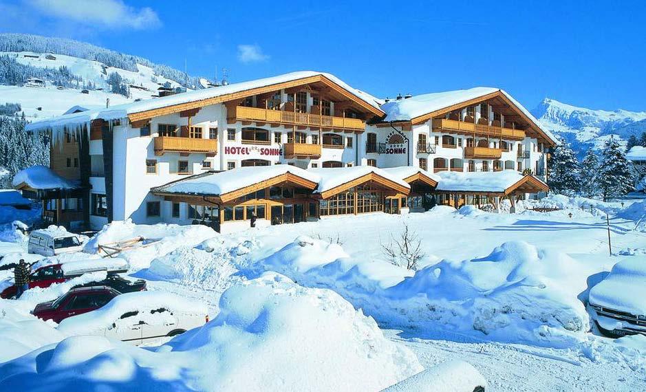 SKI AUSTRIA Hotel Activ Sunny Sonne 4* KIRCHBERG AMPLASARE Hotelul se afla in inima Alpilor Kitzbühel, intr-o zona linistita a statiunii Kirchberg din zona Tyrol, la 5 minute de centru.