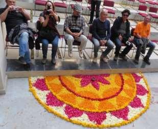 Kutsal yazılar olan Puranalar da Ganga ya temas eden kişinin yalan söylemeye ve hilekarlık yapmaya cesaret edemeyeceği, suya temas edenin tüm günahlarından arınacağı belirtilmektedir.