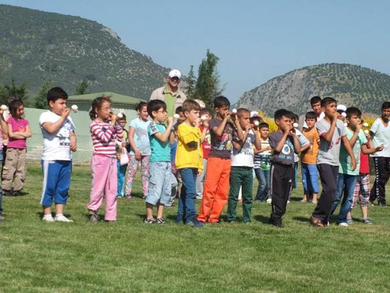 Arslan, Havran Emniyet Müdürü İsmail Tur, Belediye Başkan Yardımcıları Hüseyin Asarlı, Mehmet Yılmaz, Gömeç Belediye Başkan Yardımcısı Eşref Uslu, Havran Ak Parti İlçe Başkanı Erdal Önder, Daire