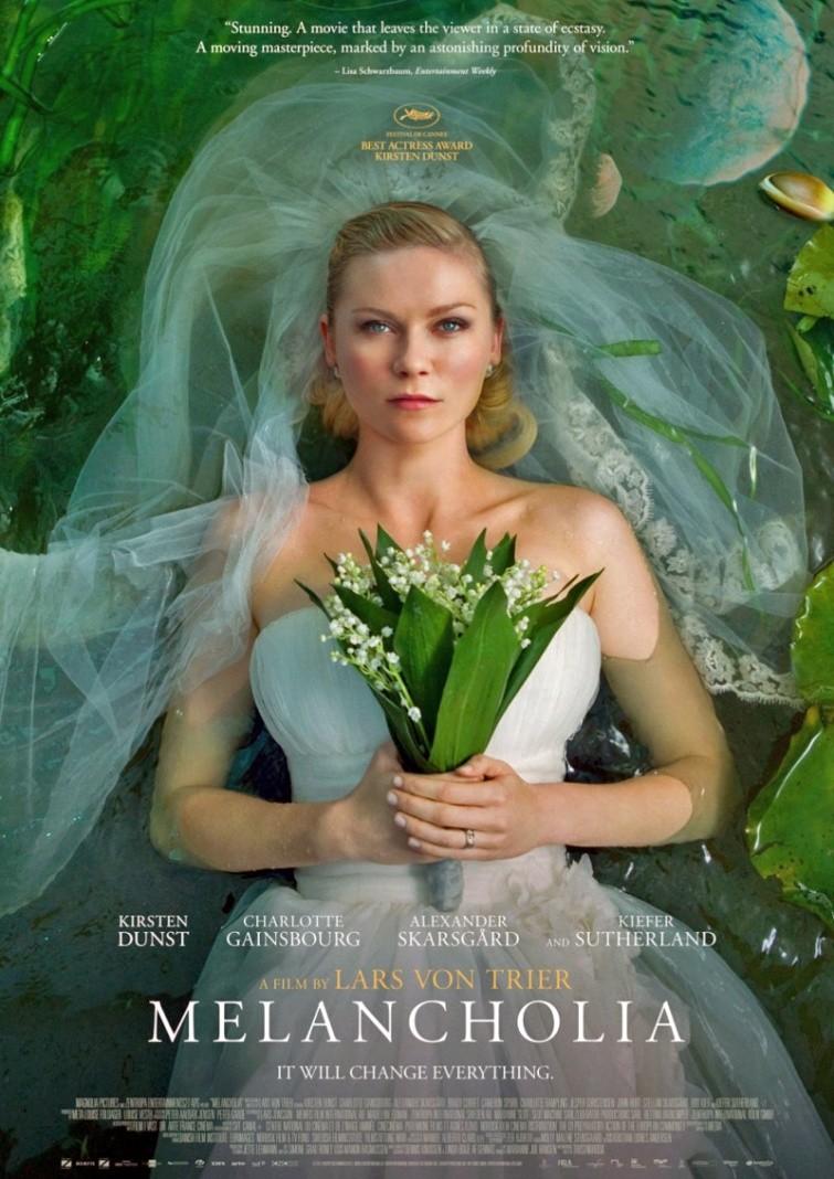 37 Melancholia pərt edir. Və Kannın 60 illiyinə həsr olunmuş "Hər kəsin öz filmi" qısa metrajlı filmində Trier kinozalda məhz "Manderley"i izləyir. Sual yaranır: Niyə?