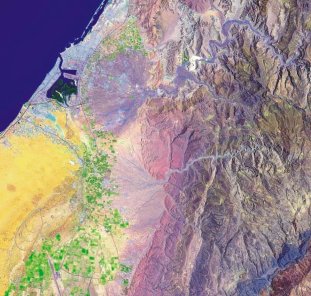 Görüntünün Elde Edilmesi Doğal ve Yapay Renkli Görüntüler Landsat ETM+ görüntüsü; Solda 3,2,1