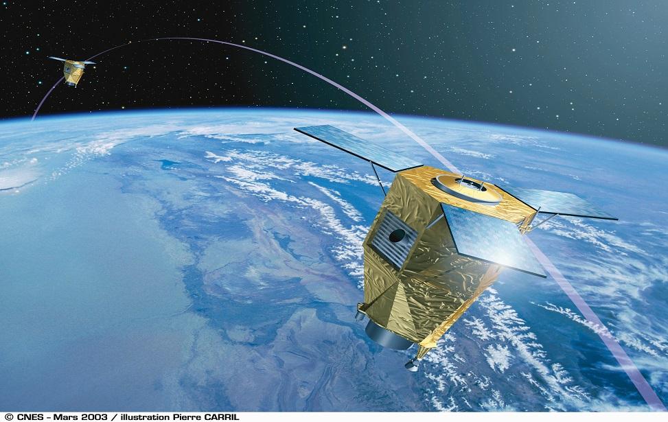 Pleiades Astrium şirketi tarafından üretilen Pleiades 1A ve 1B aynı güneş eş zamanlı dairesel yörüngede 180 derecelik aralıkta bulunmaktadırlar.