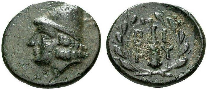 Warwick, The Cataloque of the Greek Coins of Troas Aeolis and Lesbos, s. 40, lev. 8/2. www.wildwinds.com Katalog 4 Ö.
