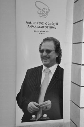 Dr. Hüseyin lmas, merhum Fevzi Günüç ün eşi Hayriye Günüç, oğulları Fatih ve inan Günüç, kızı Feyza Kutlu, annesi, babasının yanında yakınları, akademisyenler, çalışma arkadaşları,