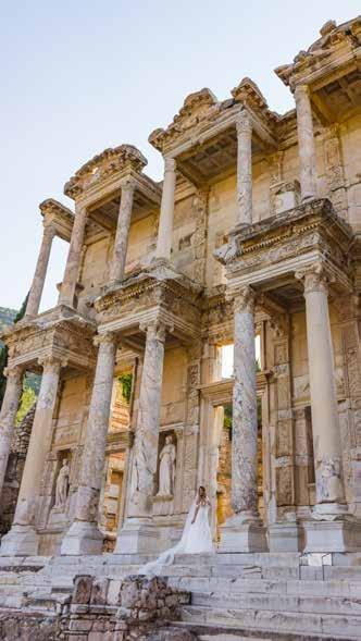 36 I KAPAK I TÜRKİYE 360 M.Ö. 2. yüzyılın sonunda dünyanın ilk termal spa merkezinin Pamukkale de kurulduğunu ve termal suda bugün de yüzülebildiğini... Yaklaşık 2.