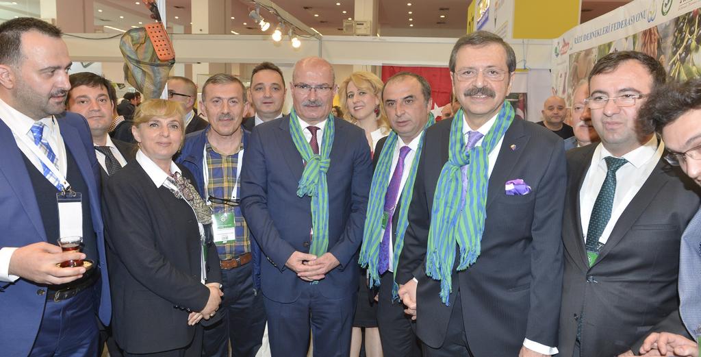 -3 ürün AB de tescil edildi Son 10 yılda bu alanda çok önemli başarılar sağlandığının altını çizen TOBB Başkanı Hisarcıklıoğlu, ülkedeki pek çok ürüne coğrafi işaret aldıklarını söyledi.