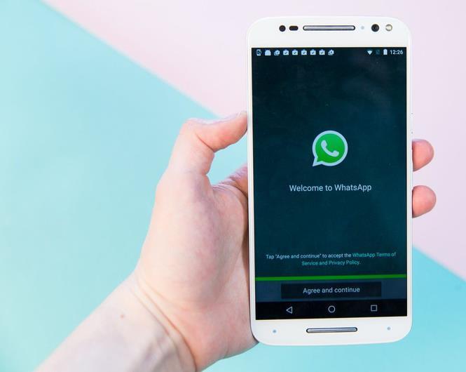 WHATSAPP BUSINESS LANSMANI NEWSFEED Facebook, sahibi olduğu WhatsApp uygulamasında kurumsal hesapları paralı hale getiren yeni bir güncellemeyi test ediyor.