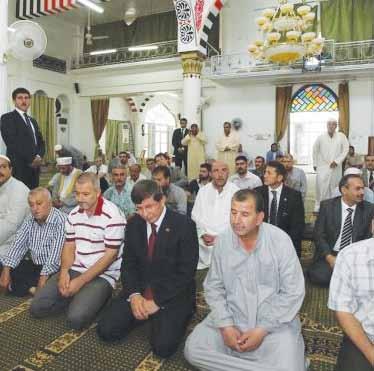CENTER FOR MIDDLE EASTERN STRATEGIC STUDIES Foreign Minister Ahmet Davutoğlu in Kirkuk Mosque Following his visit to Kirkuk Mosque, Foreign Minister Ahmet Davutoğlu visited Kirkuk Castle which is one