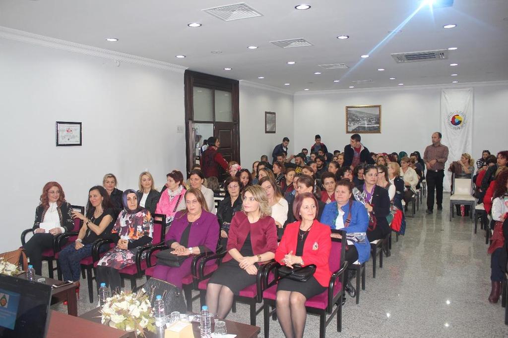 Devrek TSO Kadın Girişimciler Kurulu İcra Komitesi Üyesi Aysun Günay tarafından yapılan açılış konuşmasının ardından programa konuşmacı olarak katılan