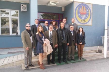 2014 YILI ERASMUS, ETWINNING VE EURODESK BİLGİLENDİRME TOPLANTISI İl Milli Eğitim Müdürlüğü Strateji Geliştirme Ar-Ge ekibi üyeleri Ömer Koçer, Kübra Çakır Erdoğdu,Ziya Gökdemir ve Hacer Erbaşı nın