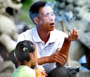 Sigara İçmek ve Çocuklarda Akut Solunum Yolları Rahatsızlıkları İkinci el sigara dumanına maruz kalmak, çocuklarda görülen : Bronşiolit ve (akciğer) tüberkülozu da dahil olmak üzere alt solunum