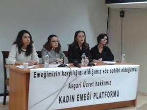 Kadınlar asgari ücreti değerlendiriyor: Söz hakkımız da yok yaşama şansımız da! Aşağıda Kadın Emeği Platformu nun basın açıklamasını sizlerle paylaşıyoruz.