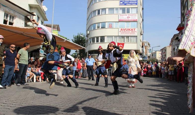 sunulması,belediye Başkanımız Sayın Kamil SAKA'nın konuşmaları ile devam etti.