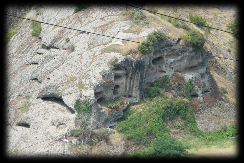 TEKKEKÖY MAĞARASI: Samsun a 14 km.