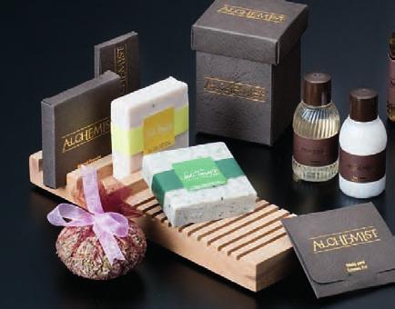 The Brand of Alchemist design can also be used for other kinds of bottles, soap forms and other forms of boxes. The print is special paper and hot gold printing The caps are standard screwed cap.