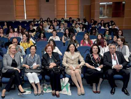 Başkent Üniversitesi Bülteni Sayı 6 Umudu Yeşertmek VIII. Prof. Dr. Işık Savaşır Klinik Psikoloji Sempozyumu 14-15 Nisan 2017 tarihleri arasında düzenlenen VIII. Prof. Dr. Işık Savaşır Klinik Psikoloji Sempozyumu 40.