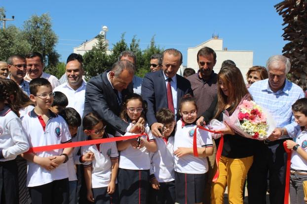 Derneği ile Didim Belediyesi 10-16 Mayıs Engelliler Haftasını birbirinden farklı etkinliklerle kutladı. Etkinlik kapsamında sürpriz nikâh gerçekleştirildi.