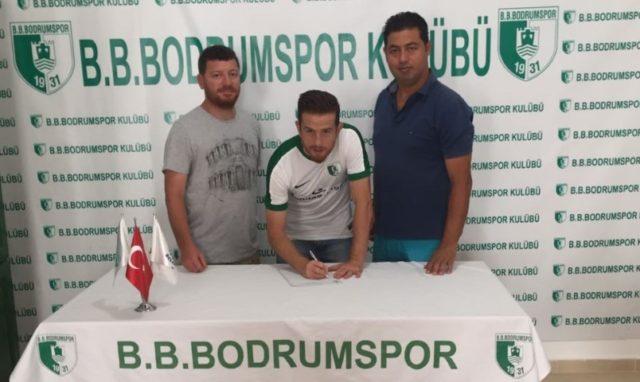 Kocaeli Birlik Spor dan Umut Kaya Bodrumspor da 2017-2018 Sezonunda Spor Toto 2. Lig de mücadele edecek olan Bodrum Belediyesi Bodrumspor Umut Kaya ile iki yıllık sözleşme imzaladı.