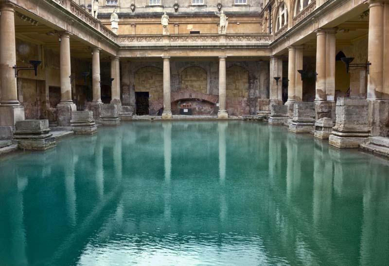 ġekil 1.3: Yunan termal banyolarından bir görünüm (www.egev.org) Roma çağı ise, ılıcaların önemli ölçüde kullanıldığı bir dönem olmuştur.