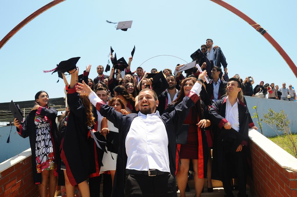 Çukurova Üniversitesi nde yapılan mezuniyet törenlerine başta ÇÜ Rektörü