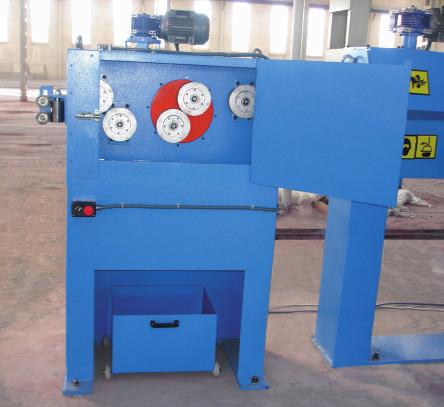 The bending descaling unit available to use up to 12 mm wire rod and has got practically design which permit to pass smoothly without any prepare. Rolls coated with tungsten carbide.