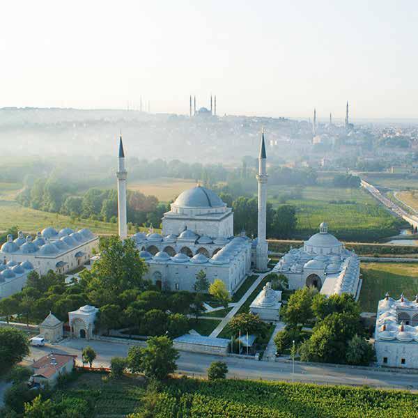 KÜLTÜR VE SANAT Abdi İbrahim, Edirne Dârüşşifası nı çağdaş müzecilik anlayışıyla yenilemeye başladı.