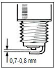 BUJİ KONTROL Buji anahtarını kullanarak bujiyi çıkartın. Bujiyi kontrol edin. Sarımsı bir kahverengi renginde olmalı. Boşluğu 0.7-0.8 mm (0.028-0.031 inch) olarak ayarlayın.