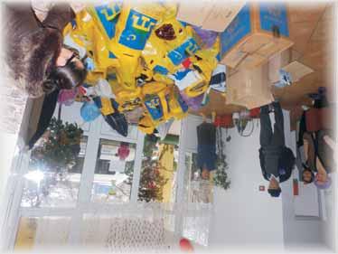În perioada 18 noiembrie - 12 decembrie, la sediul UDTTMR s-au strâns ajutoare constând în articole vestimentare, jucării şi cărţi.