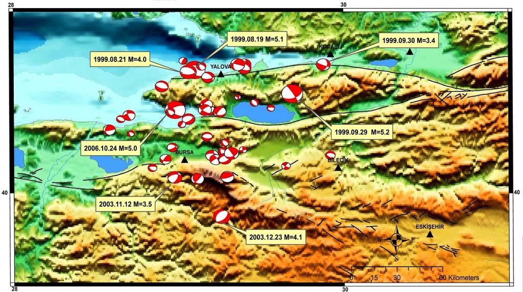 2. BÖLGENİN TEKTONİĞİ KAFZ, Marmara Bölgesi ne girdikten sonra üç kola ayrılmaktadır (Şekil 1) (Barka ve Kadinsky-Cade, 1988; Şaroğlu vd., 1992).