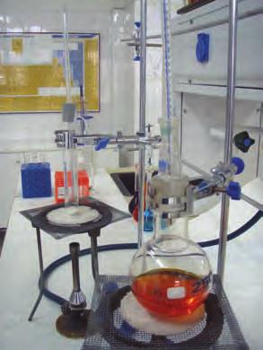 88 Kimya Laboratuvar Teknikleri fiekil 4.4 Erime ve kaynama noktalar n n belirlenmesi deneyi için kurulan deney düzene i.