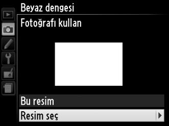 Beyaz Dengesini Bir Fotoğraftan Kopyalama Bellek kartındaki bir fotoğraftan beyaz dengesi için bir değeri kopyalamak için aşağıdaki adımları izleyin. 1 Önceden belirl. beyaz ayarı öğesini seçin.