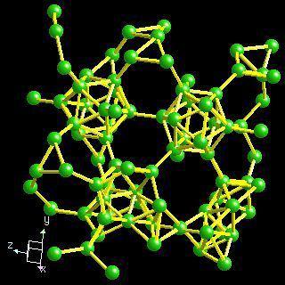 12 Şekil 3.3. Bor un kristal yapısı Kristal bor, önemli ölçüde hafiftir, serttir, çizilmeye karşı dayanıklıdır ve ısıya karşı kararlıdır.