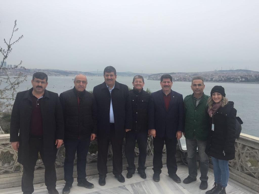 Rektör Bayram Sade ve hocalar Sait Gezgin, Süleyman Soylu, Nuh Boyraz, Mehmet Erol Sözen ve Hüseyin Doğancukuru ndan oluşan altı kişilik