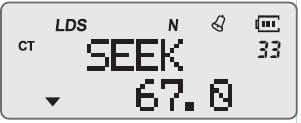 CTCSS tarama [ ] tuşuna basınız ve ardından [ ] / [ ] tuşlarını kullanarak menü 33 ü seçiniz, LCD ekranda SEEK 67.0 ibaresi görüntülenecektir.
