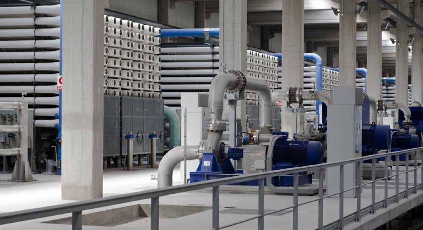 25 26 DESALİNASYON TESİSLERİ DESALINATION PLANTS Dünya üzerinde artan nüfus ile birlikte sanayileşme ve tarım faaliyetlerinin, kısıtlı yeraltı ve yer üstü kaynaklarını tüketmesi kaçınılmazdır.