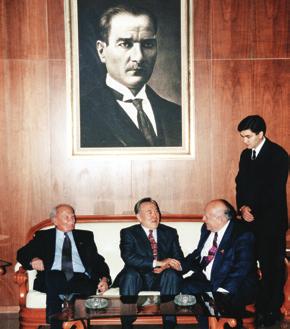 Türkiye Başbakanı Mesut Yılmaz ın Kazakistan ziyareti. Almatı, Eylül 1997. Қазақстан Президенті Н.