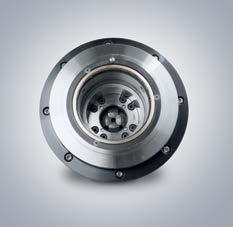 Especially the ISS-U universal ultra-high precision spindle enables high precision direct clamping without adapters at highest clamping force and runout accurancy < 0,002 mm.