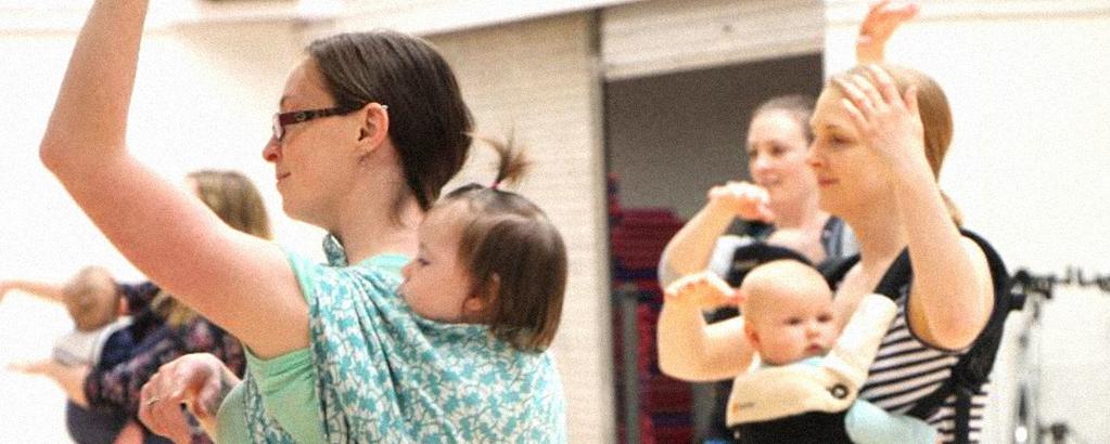 KİMLER KATILABİLİR? Joimove Babies; Dans derslerine bebeği 0-18 ay arasında olan tüm ebeveynler ergonomik taşıyıcı ile birlikte katılabilir.