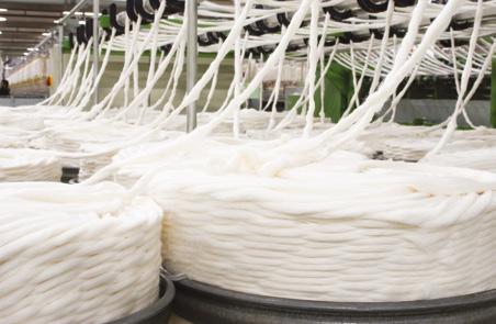 sektör gündemi 2050 YILLINDA DÜNYA ELYAF TÜKETİM EĞİLİMİ Dünya nüfusunun artması ve farklı alanlardaki tekstil aplikasyonları nedeniyle dünyada elyaf tüketimi her geçen gün artıyor.