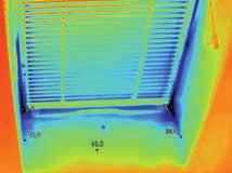 Večja kot je temperaturna razlika bolj so izraženi kontrasti na termografskem posnetku. Zaradi tega se termografski pregledi izvajajo večinoma v zimskem času.