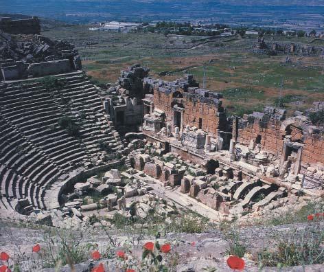 Güney Fransa daki Nimes Tap na bu tipe örnektir (Resim 55). kinci tip tap naklar yuvarlak plânl d r. mparator Hadrianus taraf ndan yapt r lan Roma daki Panteon (M.S. 2.