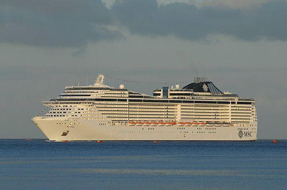 MSC SPLENDIDA ile AKDENĠZ 25 Ocak, 01 ġubat 2014 ( 7 gece 8 gün ) Tarih Liman VarıĢ Hareket İstanbul-Cenova, THY-TK1307 tarifeli sefer ile uçuş,cenova limanına transfer.