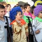 BODRUM DA UMURÇA İLKOKUL YARARINA ZEKİ MÜREN KONSERİ DÜZENLENDİ Türk Sanat Müziği sanatçısı Zeki Müren in şarkıları, Bodrum daki bir okul yararına seslendirildi.