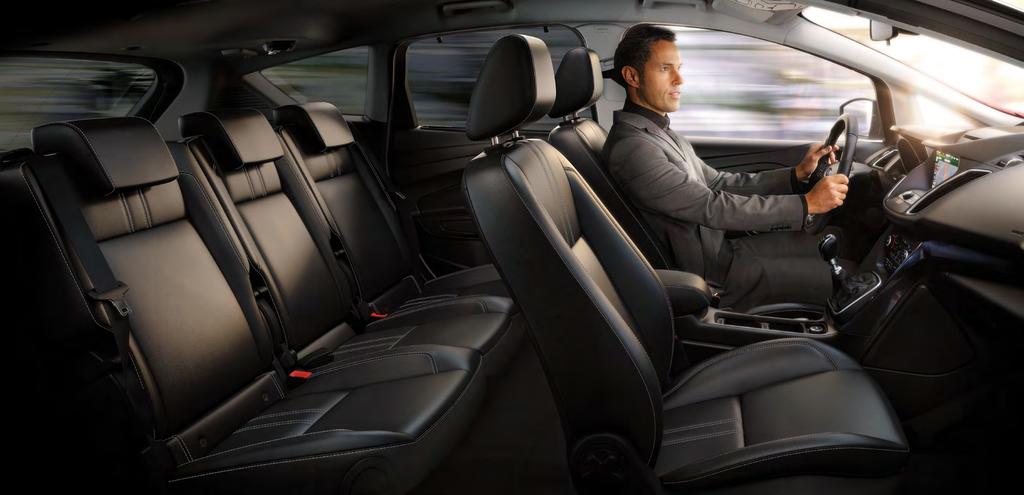 Aracınızın konforuyla yolların keyfini sürün. Yeni Ford C-MAX 5 kişilik koltuk kapasitesi ve ferah iç alanıyla aile olmanın verdiği keyfi sonuna kadar yaşayacağınız eşsiz bir araç.