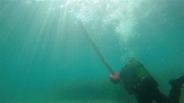 Denize En Çok Mavi Yakışır Bodrum Deniz Dibi Temizlik Kampanyası kapsamındaki etkinlikler boyunca, yarımadadaki 17 koyda çekilmiş, dalgıçların deniz dibi temizliği çalışmalarını içeren fotoğraflardan